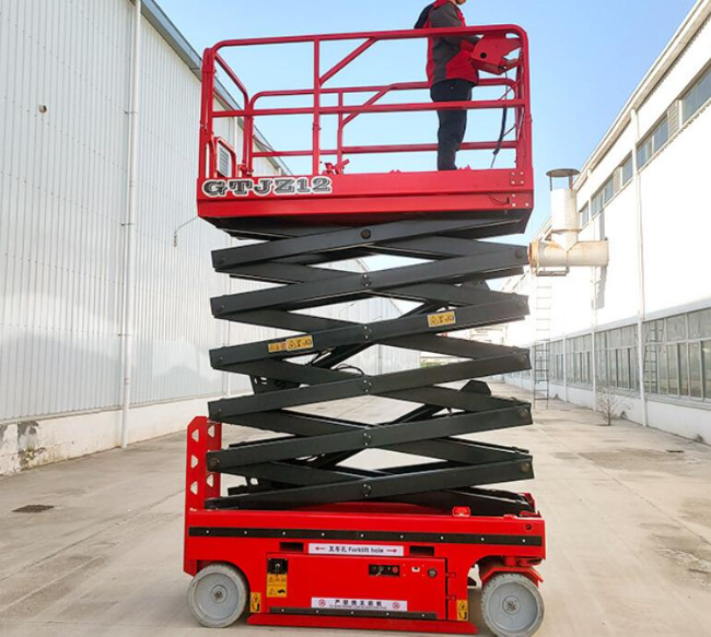 赤峰自行走移动式升降机